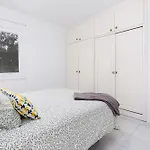 Daire Home2book Stylish Coastal Apartment, *