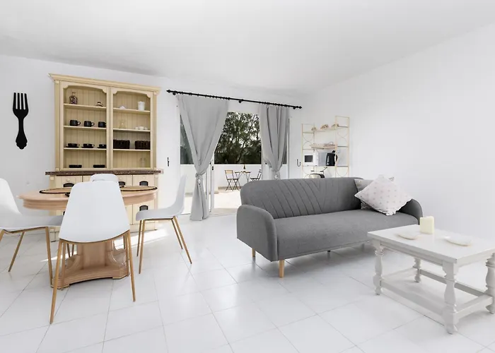 Home2book Stylish Coastal Apartment, 公寓 *